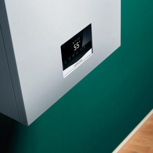 Vaillant ecoTEC intro caldaia murale a condensazione, progettata per garantire efficienza energetica, comfort e bassi consumi. Il design compatto la rende ideale per sostituzioni in spazi ridotti. Affidabile, silenziosa e compatibile con impianti tradizionali, rappresenta una soluzione moderna per il riscaldamento domestico e la produzione di acqua calda sanitaria